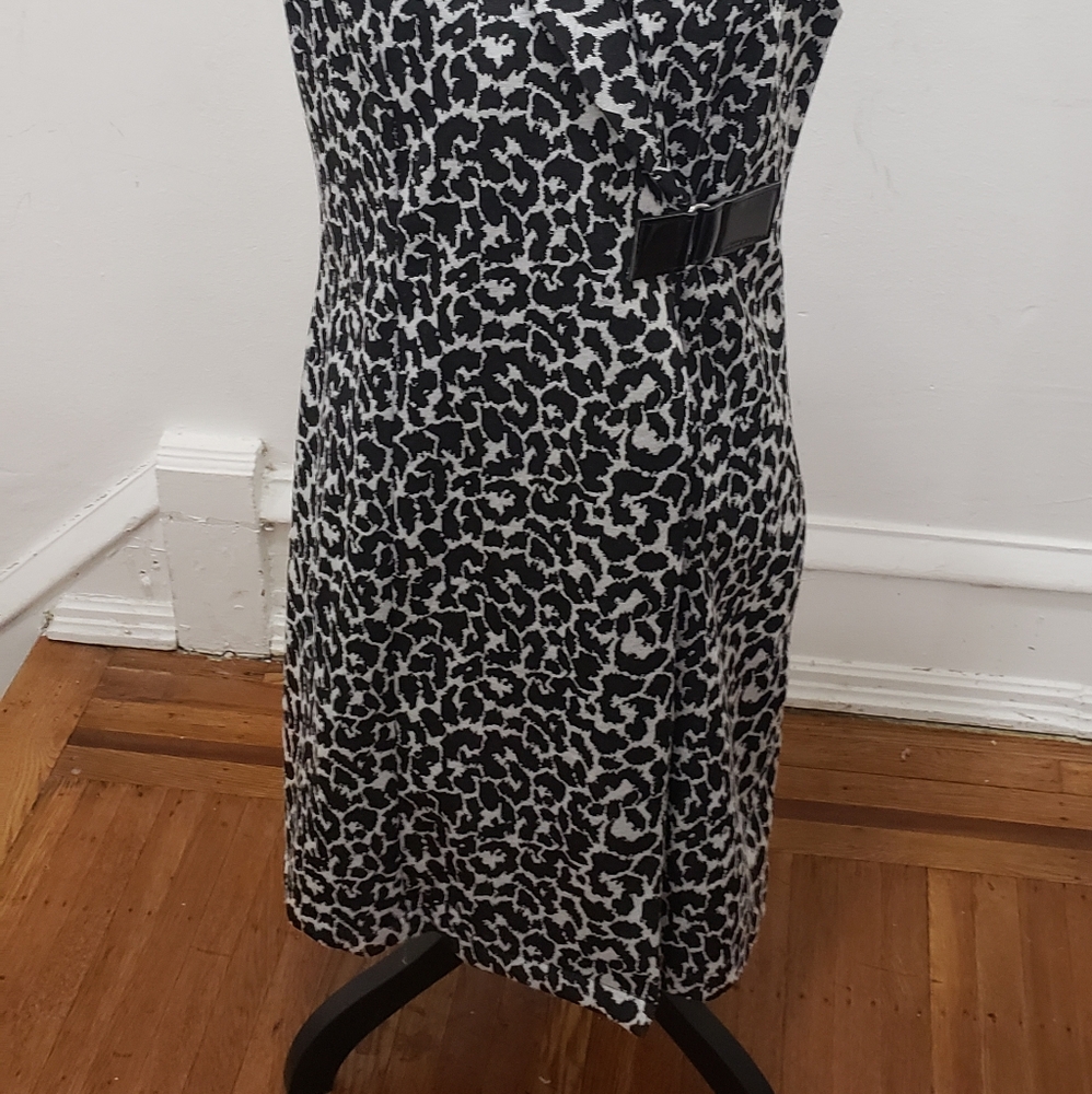Dress - Picture 4 of 4